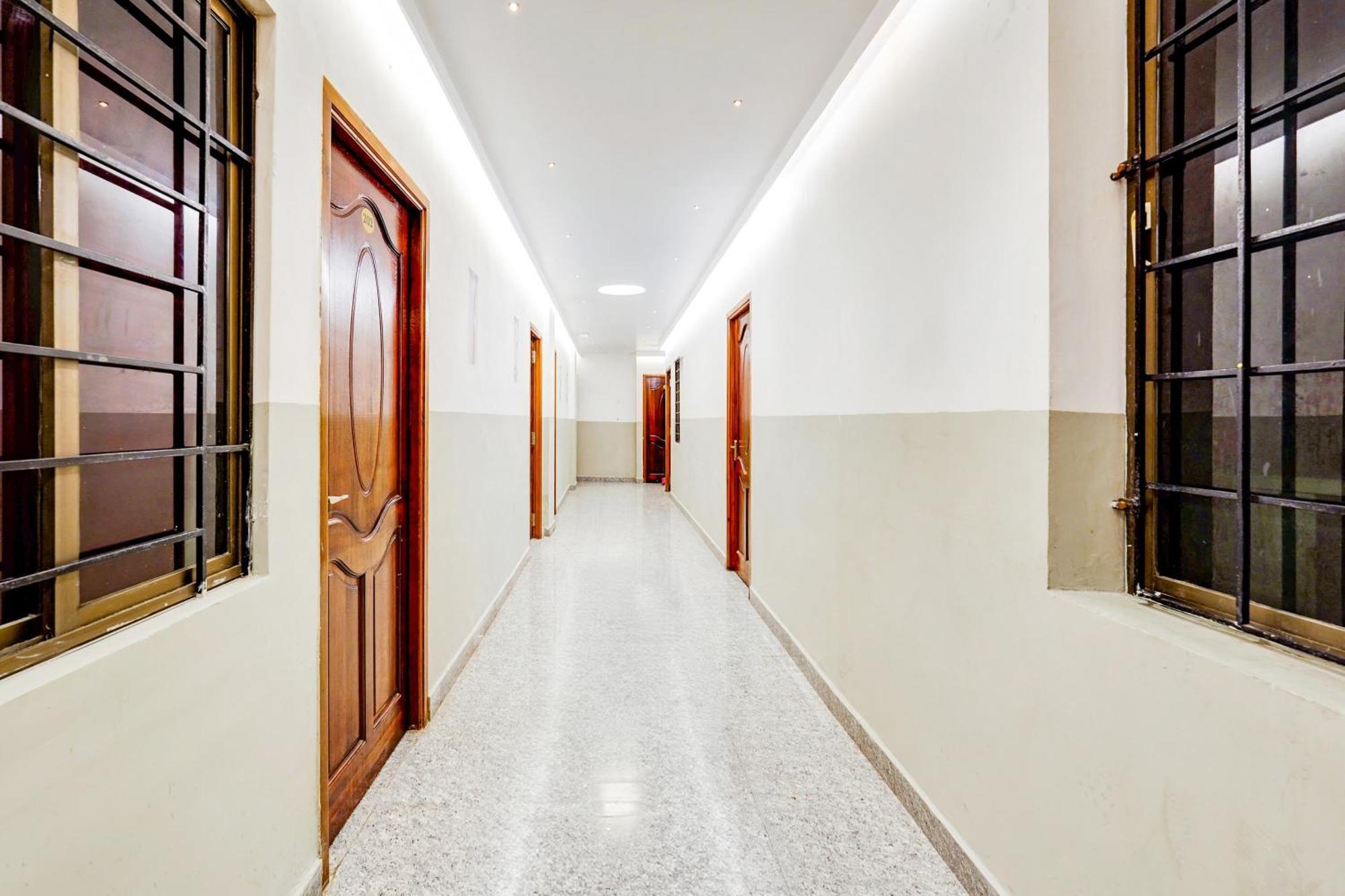 Super Hotel O White Town Formerly Seascape Residency Pondichéry Extérieur photo